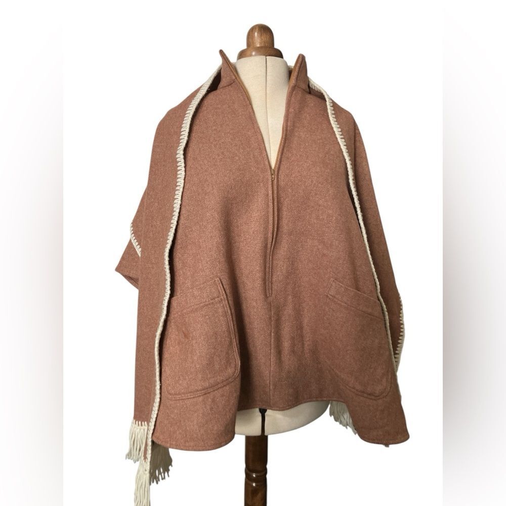 Vintage Wool Poncho with Marching Scarf One Size Fall Winter Caroling - Picture 3 of 9